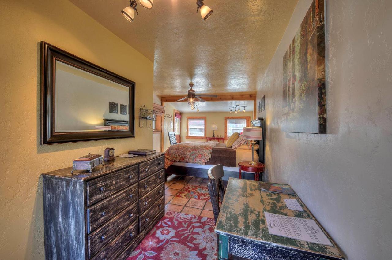 Cali Cochitta Vacation Rentals Moab Exterior photo