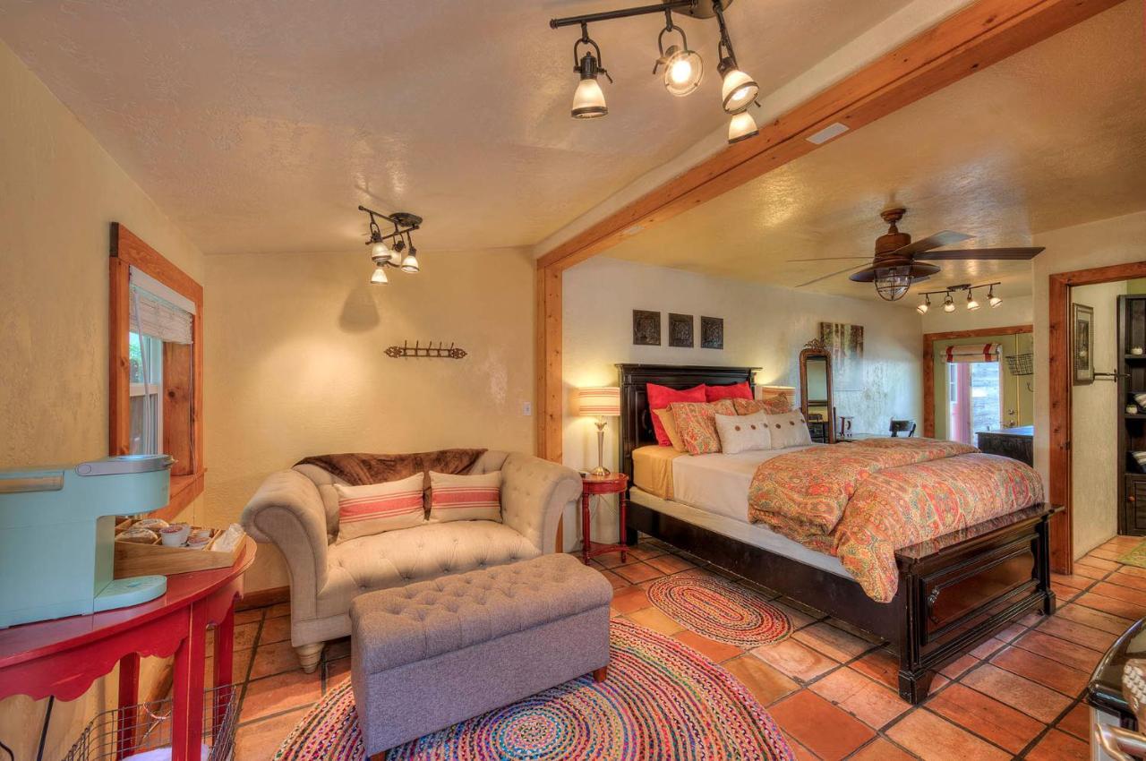 Cali Cochitta Vacation Rentals Moab Exterior photo