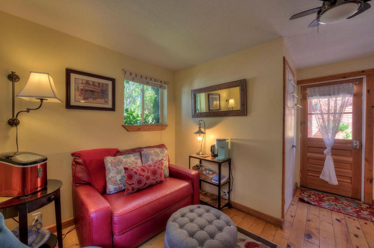 Cali Cochitta Vacation Rentals Moab Exterior photo
