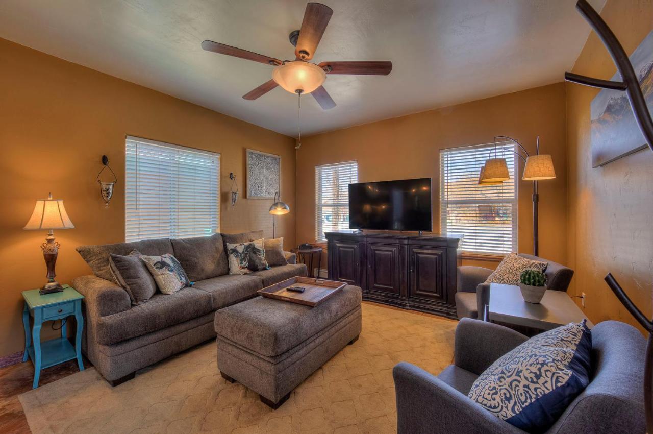Cali Cochitta Vacation Rentals Moab Exterior photo