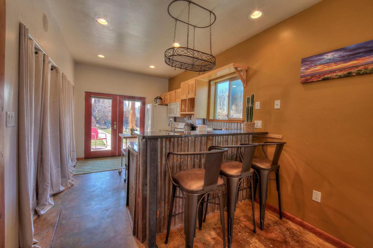 Cali Cochitta Vacation Rentals Moab Exterior photo