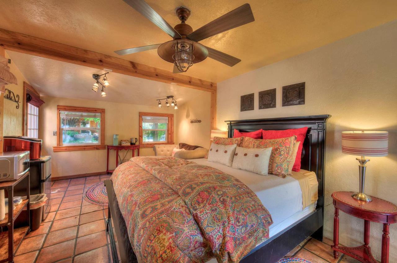 Cali Cochitta Vacation Rentals Moab Exterior photo
